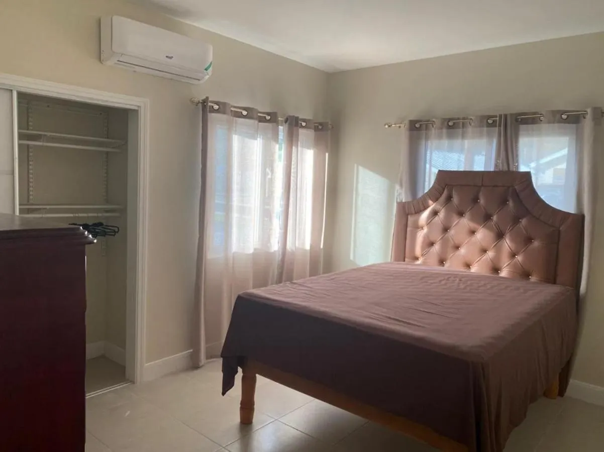 Ocean Pointe Holidays-Lucea, Hanover Негрил Ямайка